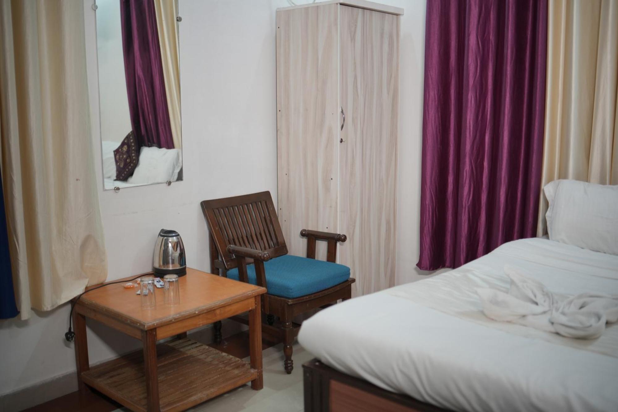 โอโย 41147 โฮเต็ล ตาโปวัน วาฏิกา Hotel ริชิเคช ภายนอก รูปภาพ