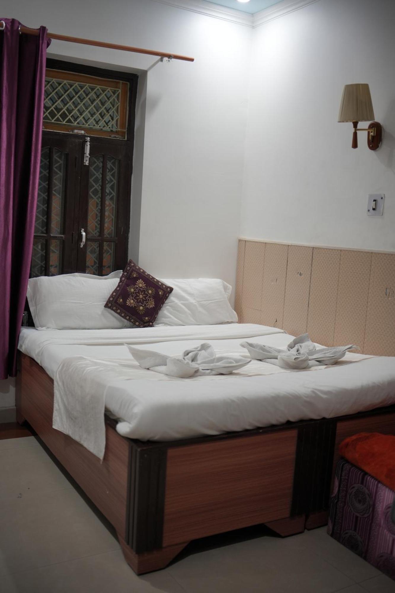 โอโย 41147 โฮเต็ล ตาโปวัน วาฏิกา Hotel ริชิเคช ภายนอก รูปภาพ