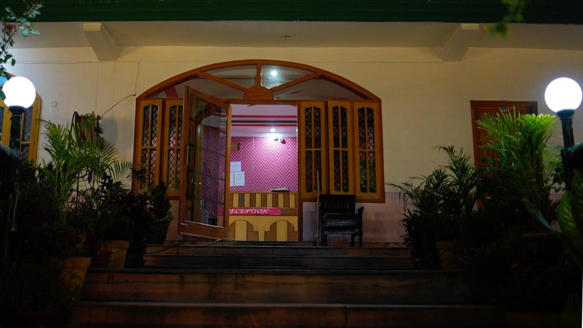 โอโย 41147 โฮเต็ล ตาโปวัน วาฏิกา Hotel ริชิเคช ภายนอก รูปภาพ